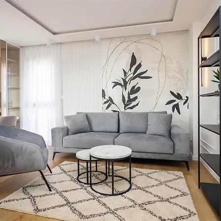 Luxurious In סבטי פיליפ אי ג'קוב