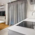 Luxurious In Apartment *
