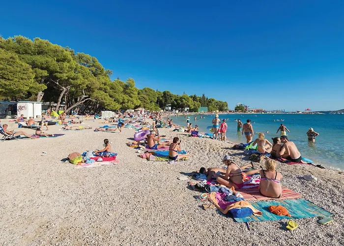 Apartment Lovely In Sveti Filip i Jakov